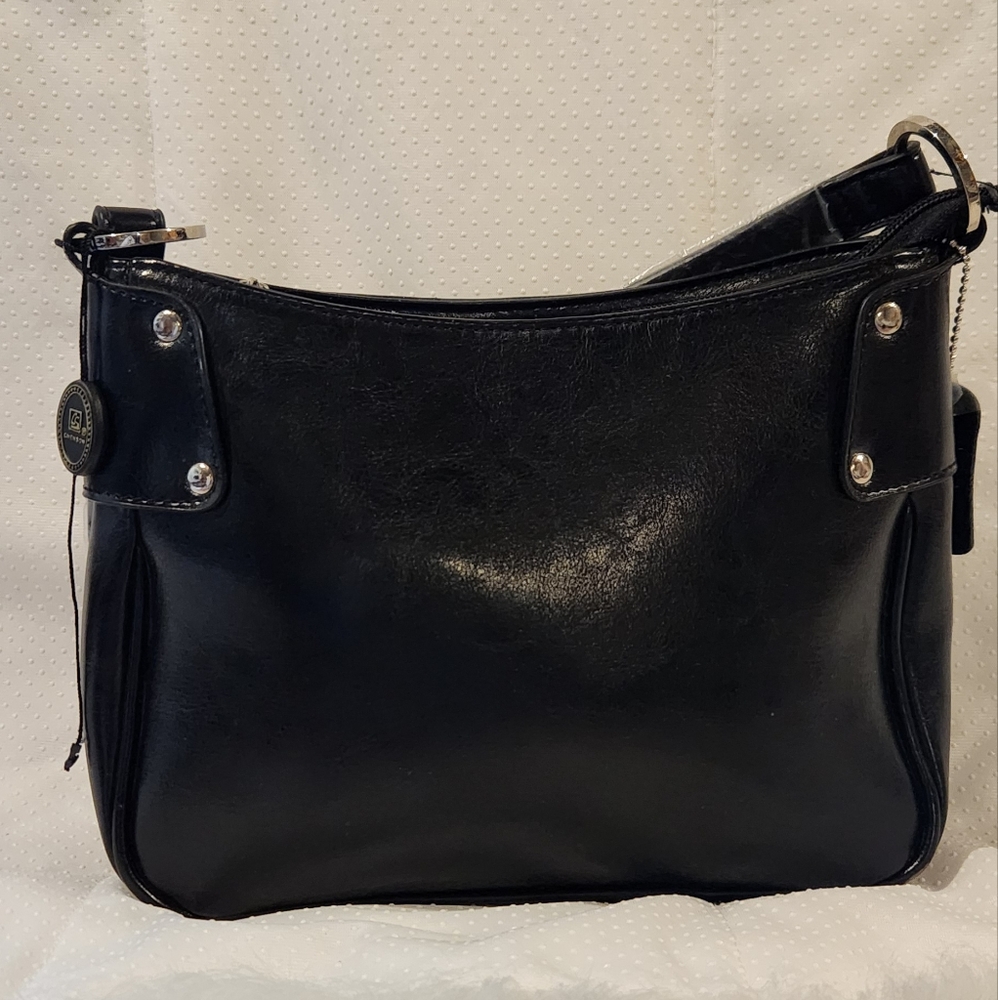 Chenson Handbag. Color Black.
